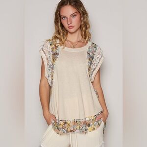 POL 1372🌼 floral lace sleeve top